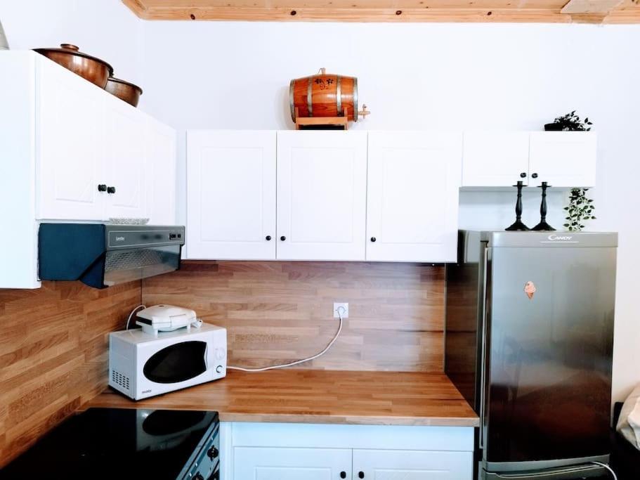 Lávdhas Cozy Cottage For 4 מראה חיצוני תמונה